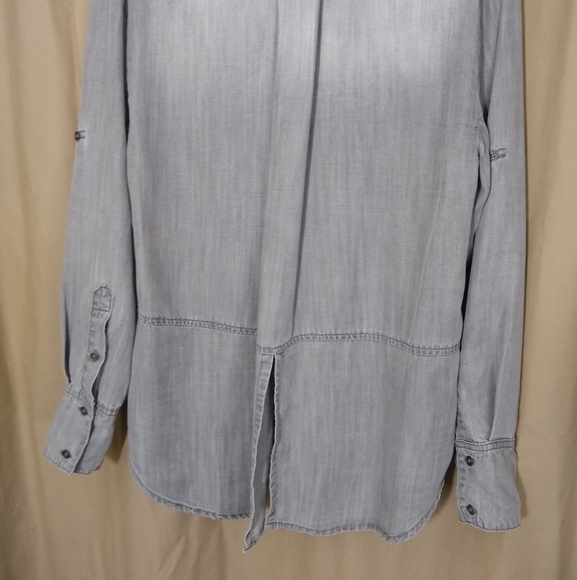 Cloth & Stone gray chambray button up blouse - Picture 10 of 15